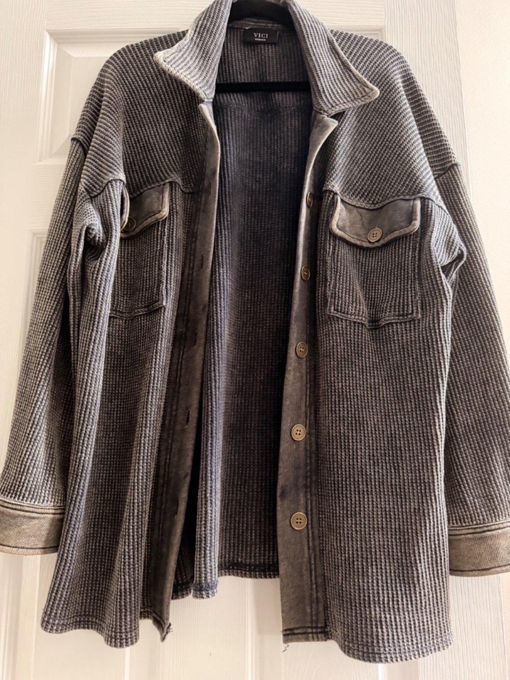 VICI Boutique Rigo Mineral Wash Waffle Thermal Button Shacket M - Picture 5 of 7
